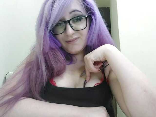 OdeliaPyeatt live cam on BongaCams