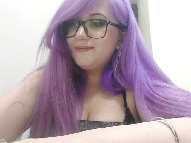 OdeliaPyeatt live cam on BongaCams