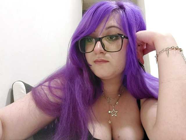 OdeliaPyeatt live cam on BongaCams