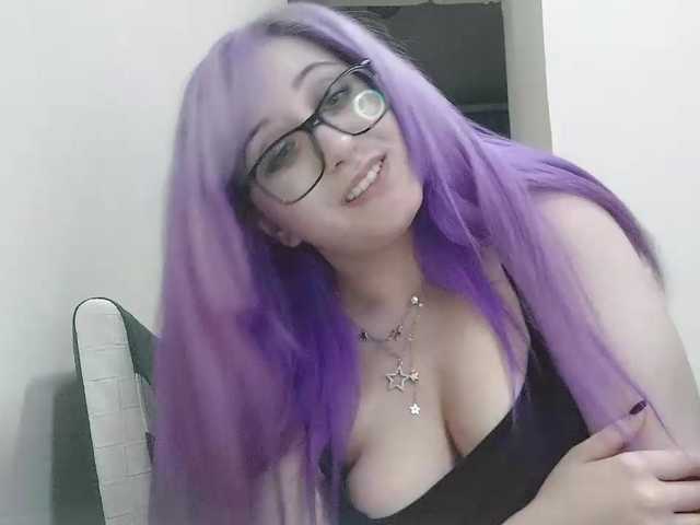 OdeliaPyeatt live cam on BongaCams