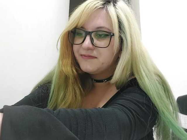 OdeliaPyeatt live cam on BongaCams