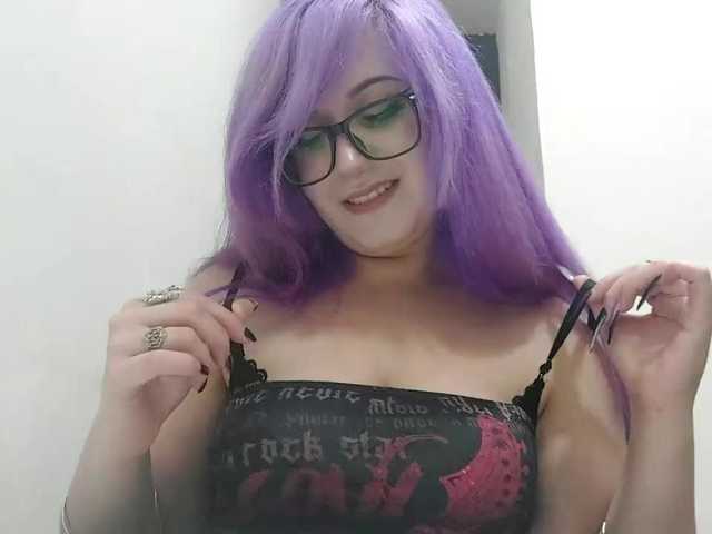 OdeliaPyeatt live cam on BongaCams