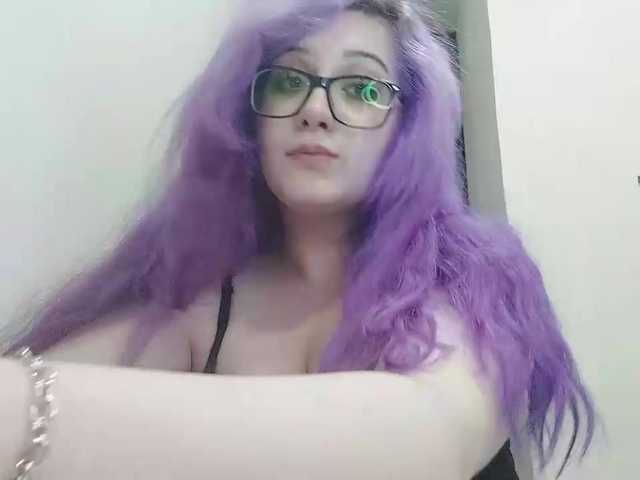 OdeliaPyeatt live cam on BongaCams