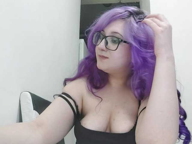 OdeliaPyeatt live cam on BongaCams