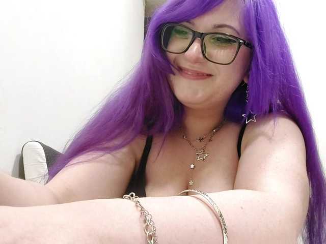 OdeliaPyeatt live cam on BongaCams