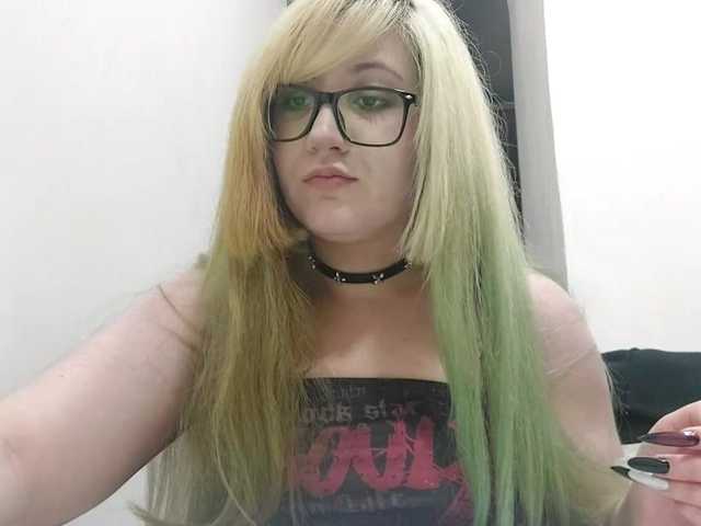 OdeliaPyeatt live cam on BongaCams