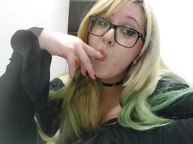 OdeliaPyeatt live cam on BongaCams