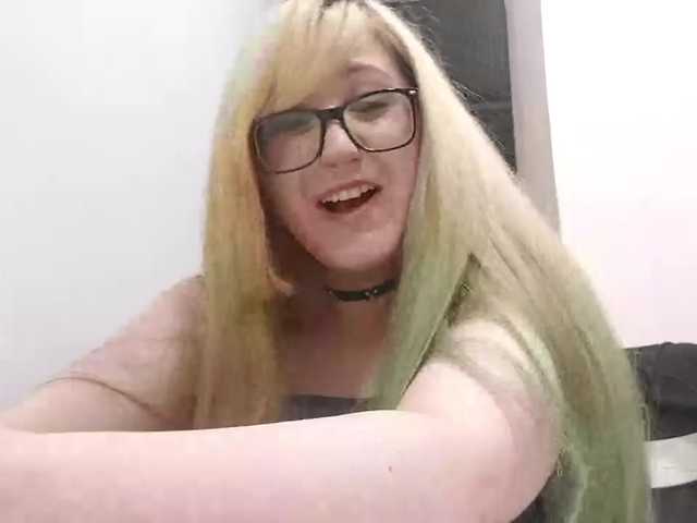 OdeliaPyeatt live cam on BongaCams