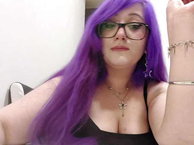 OdeliaPyeatt live cam on BongaCams