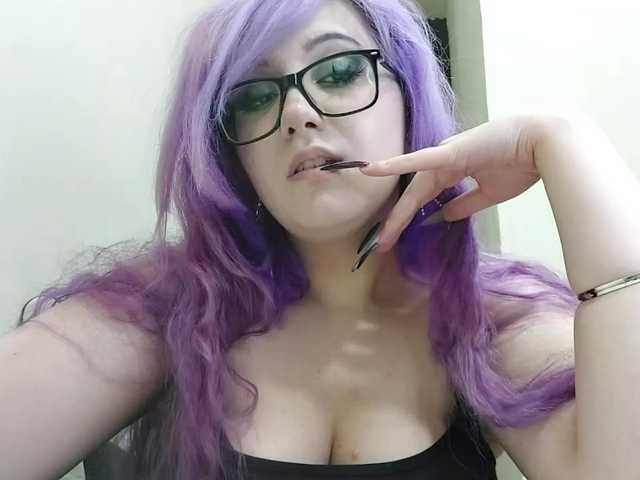 OdeliaPyeatt live cam on BongaCams