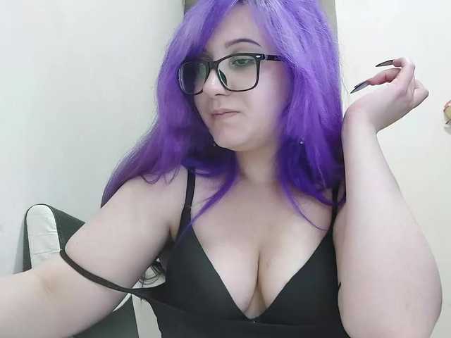 OdeliaPyeatt live cam on BongaCams