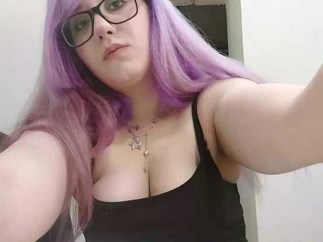 OdeliaPyeatt live cam on BongaCams