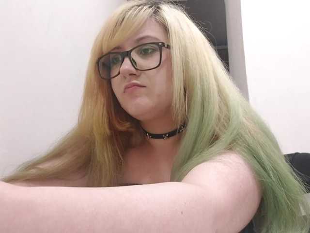 OdeliaPyeatt live cam on BongaCams