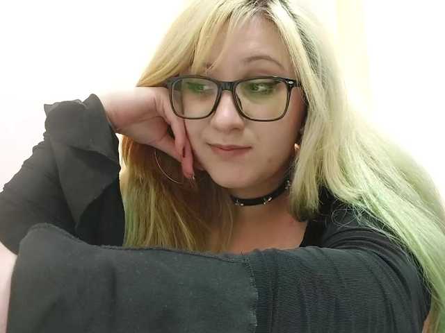 OdeliaPyeatt live cam on BongaCams