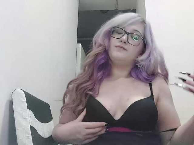 OdeliaPyeatt live webcam show