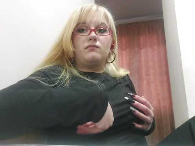 OdeliaPyeatt live cam on BongaCams