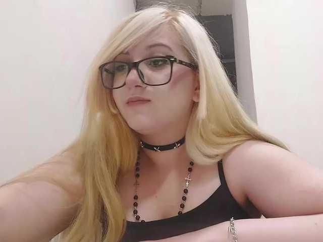 OdeliaPyeatt live cam on BongaCams