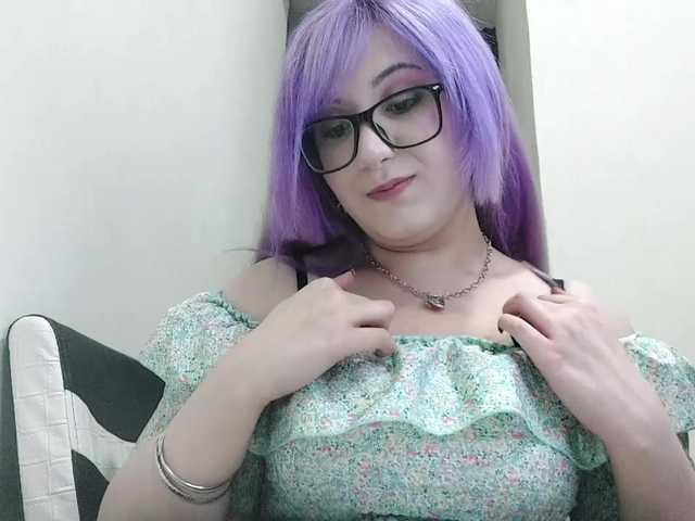OdeliaPyeatt live cam on BongaCams