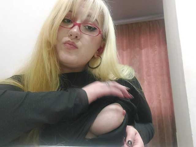OdeliaPyeatt live cam on BongaCams