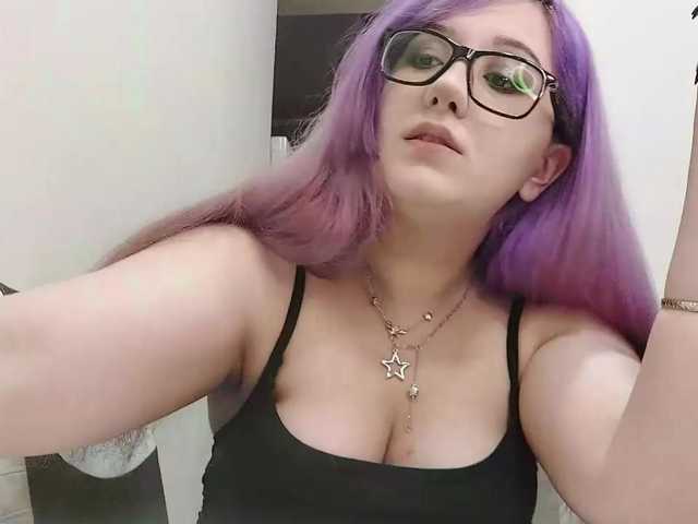OdeliaPyeatt live webcam show