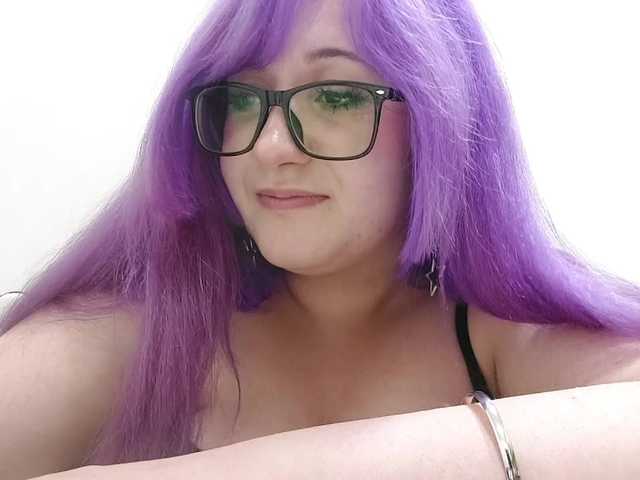 OdeliaPyeatt live cam on BongaCams