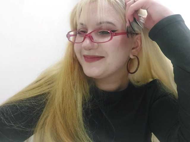 OdeliaPyeatt live cam on BongaCams