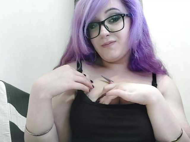 OdeliaPyeatt live cam on BongaCams
