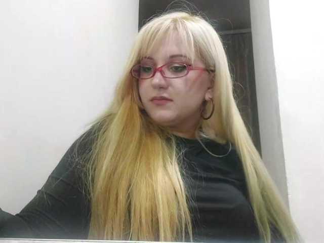 OdeliaPyeatt live cam on BongaCams