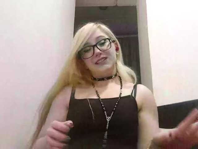 OdeliaPyeatt live cam on BongaCams