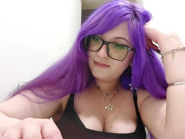 OdeliaPyeatt live cam on BongaCams