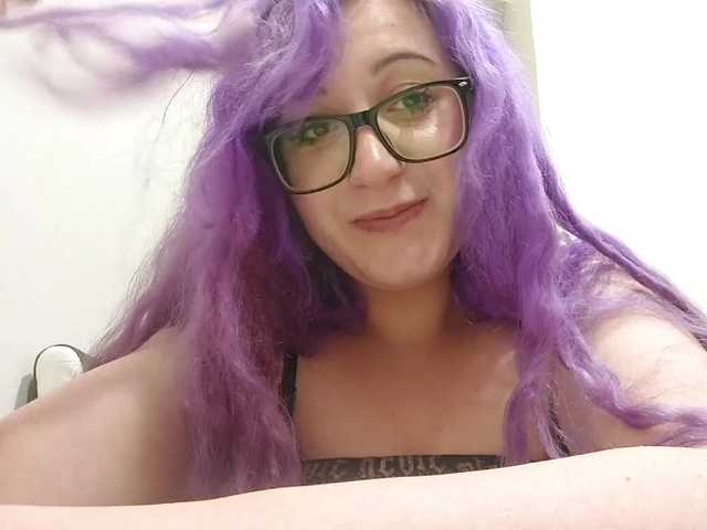 OdeliaPyeatt live cam on BongaCams