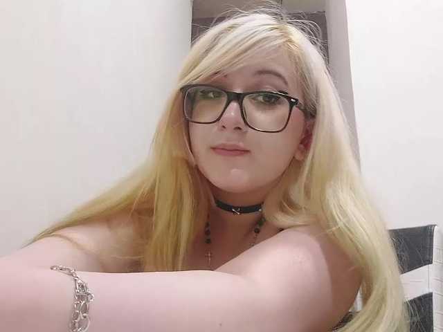 OdeliaPyeatt live cam on BongaCams