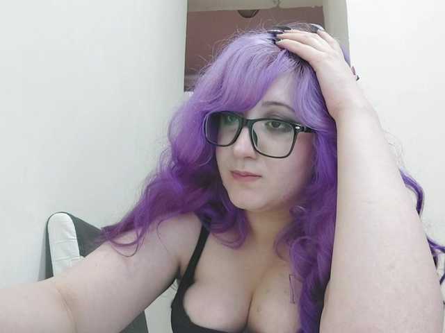 OdeliaPyeatt live cam on BongaCams