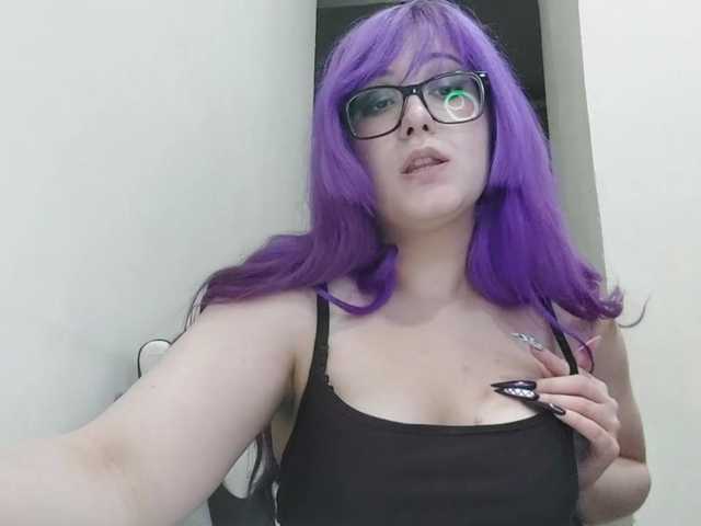 OdeliaPyeatt live cam on BongaCams