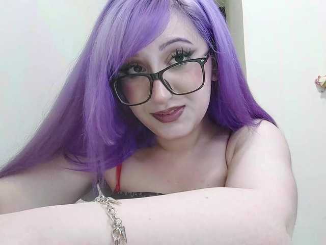 OdeliaPyeatt live cam on BongaCams