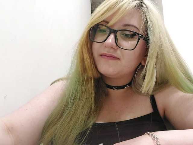 OdeliaPyeatt live cam on BongaCams