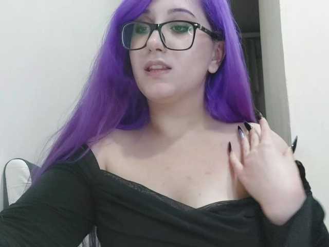 OdeliaPyeatt live cam on BongaCams