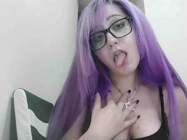 OdeliaPyeatt live cam on BongaCams