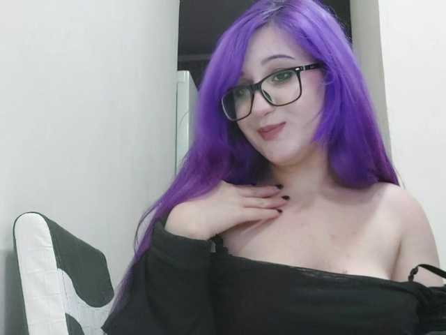OdeliaPyeatt live cam on BongaCams