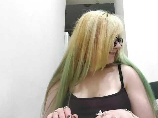 OdeliaPyeatt live cam on BongaCams