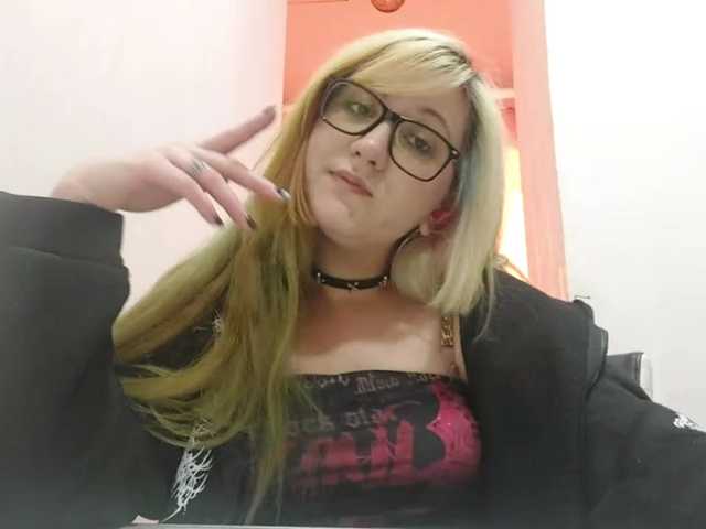 OdeliaPyeatt live cam on BongaCams
