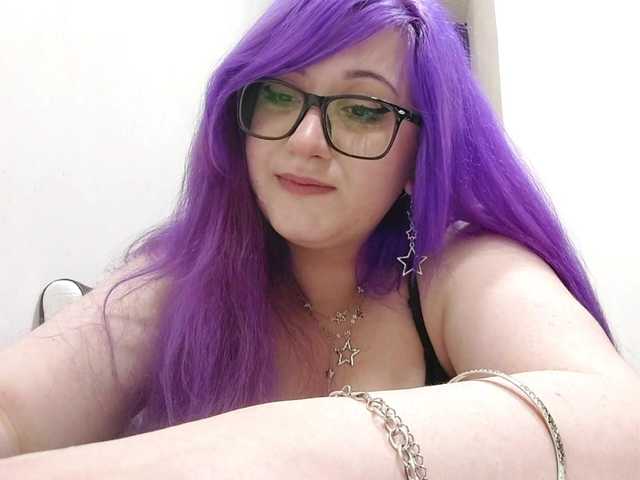 OdeliaPyeatt live cam on BongaCams