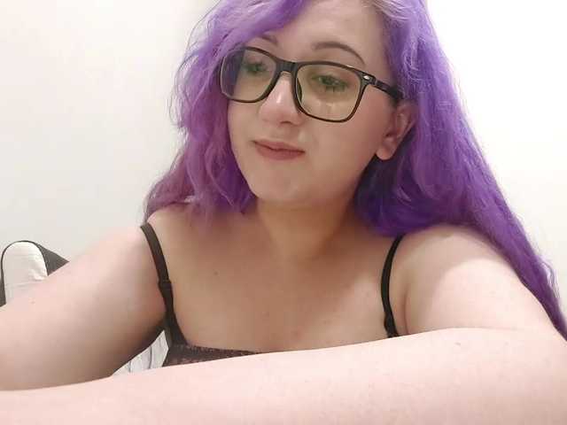 OdeliaPyeatt live cam on BongaCams