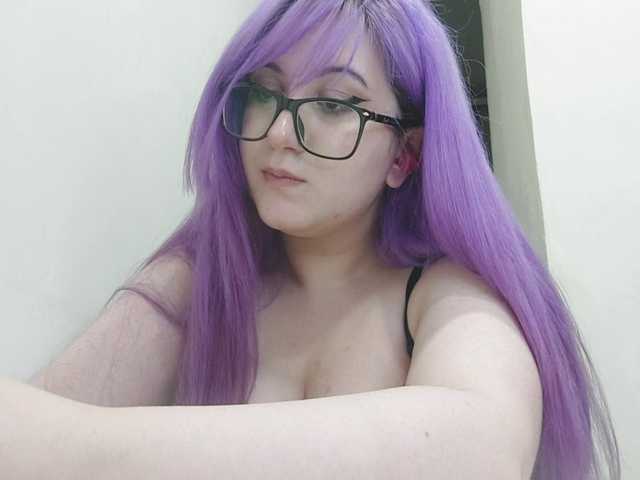 OdeliaPyeatt live cam on BongaCams