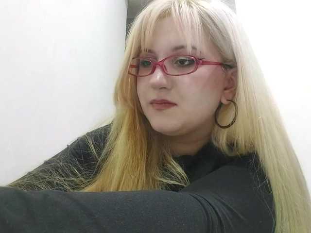 OdeliaPyeatt live cam on BongaCams