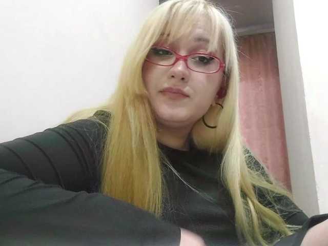 OdeliaPyeatt live cam on BongaCams