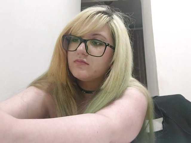 OdeliaPyeatt live cam on BongaCams