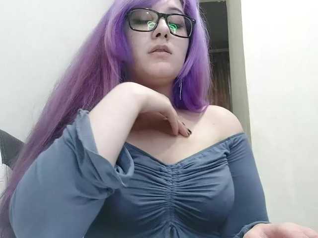 OdeliaPyeatt live cam on BongaCams