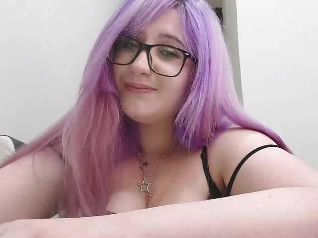 OdeliaPyeatt live cam on BongaCams