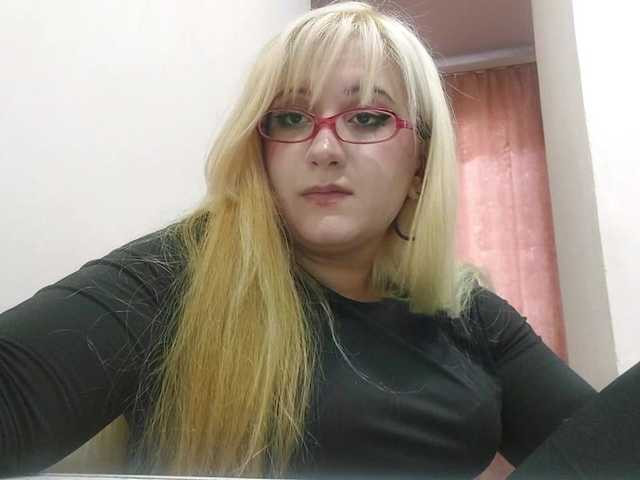 OdeliaPyeatt live cam on BongaCams